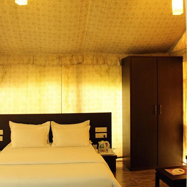 Neelkanth'S Bagar Inn Resort Jhunjhunu Екстериор снимка